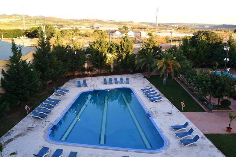Hotel El Carmen (puente Genil)