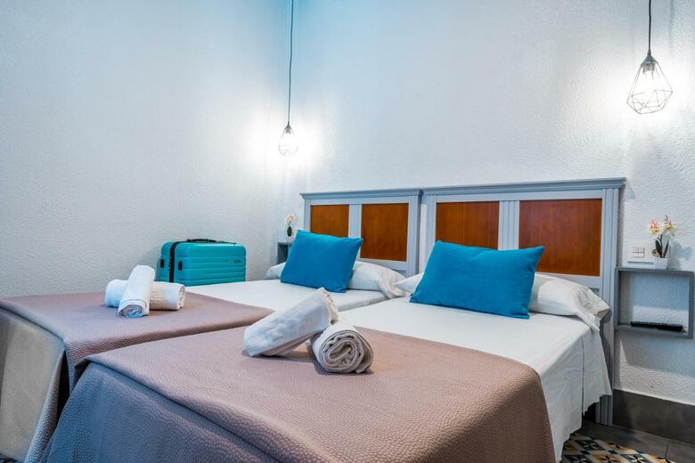 Hotel Hostal Veronica Centro