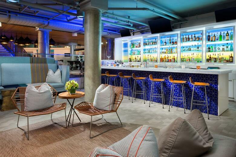 Hotel Aloft South Beach
