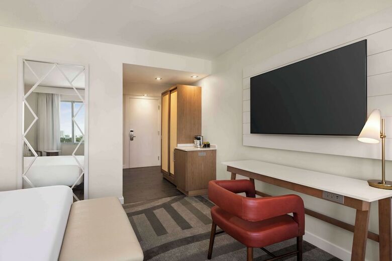 Hotel Hilton Cabana Miami Beach