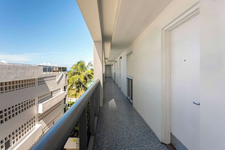 Hotel Hilton Cabana Miami Beach