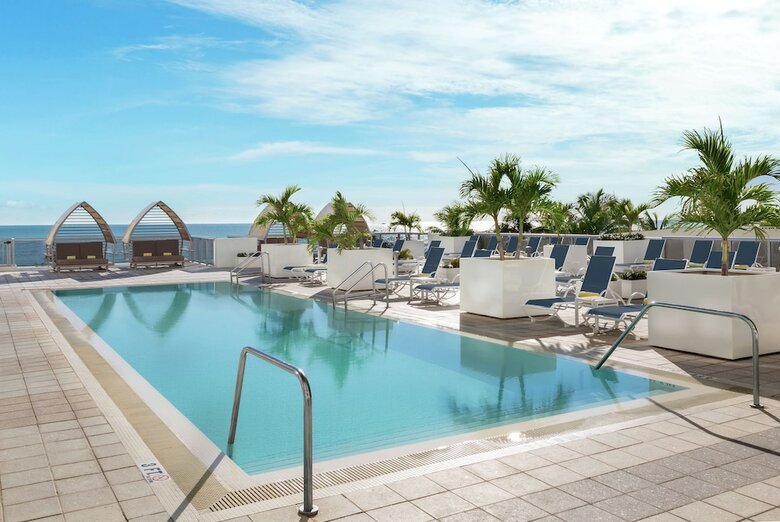 Hotel Hilton Cabana Miami Beach