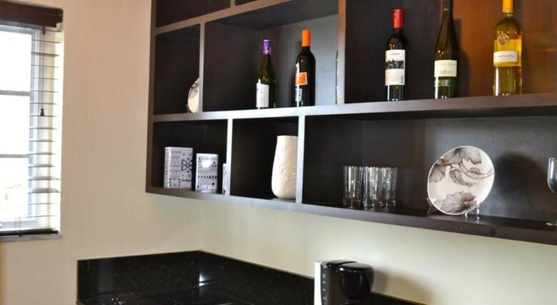 Hotel Lincoln Arms Suites