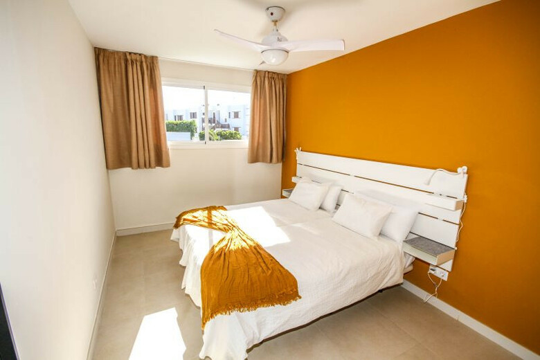 Apartamentos Miami Playa