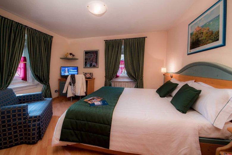 Hotel Alpina