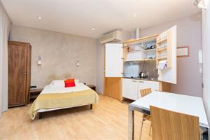 Apartamentos Ainb Gothic Studios