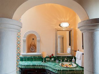 Antigua Capilla Bed And Breakfast