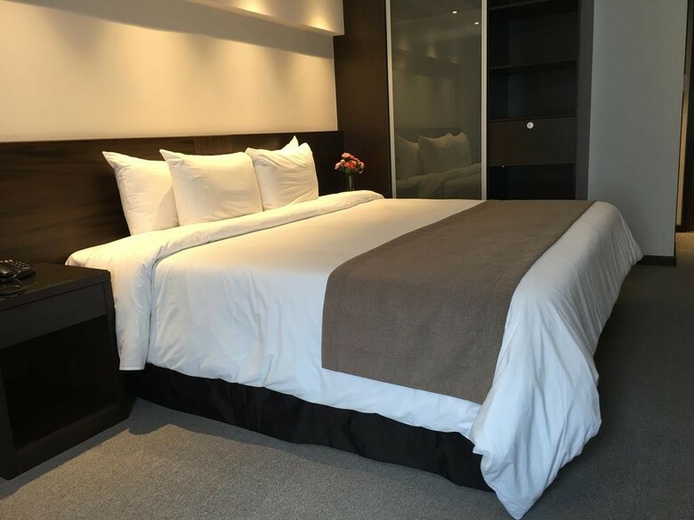 Hotel Crystal Tower