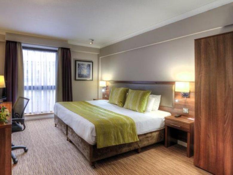 Clarion Collection Croydon Park Hotel