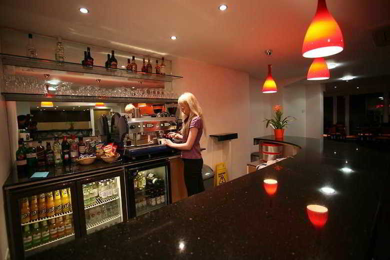 Hotel Quality  Luton Airport