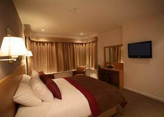 Hotel Quality  Luton Airport