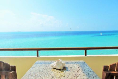 Ixchel Beach Hotel