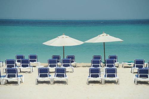 Ixchel Beach Hotel