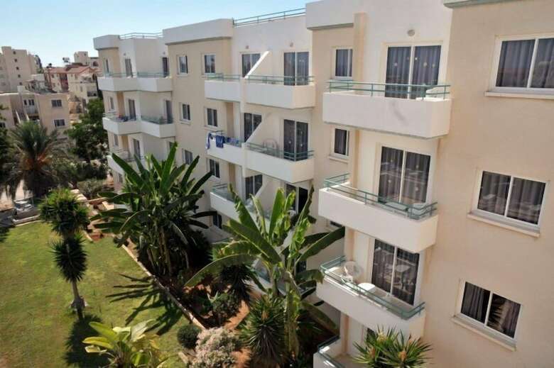 Hotel Debbie Xenia Apartments