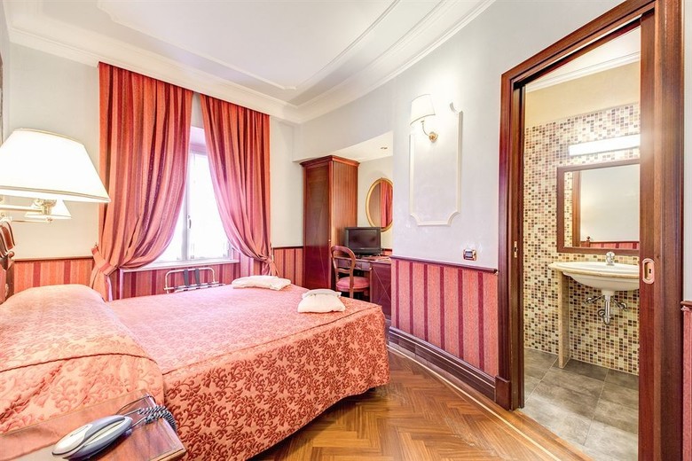 Hotel Invictus
