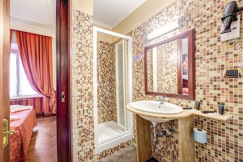 Hotel Invictus
