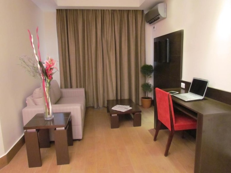 Principe Hotel And Suites