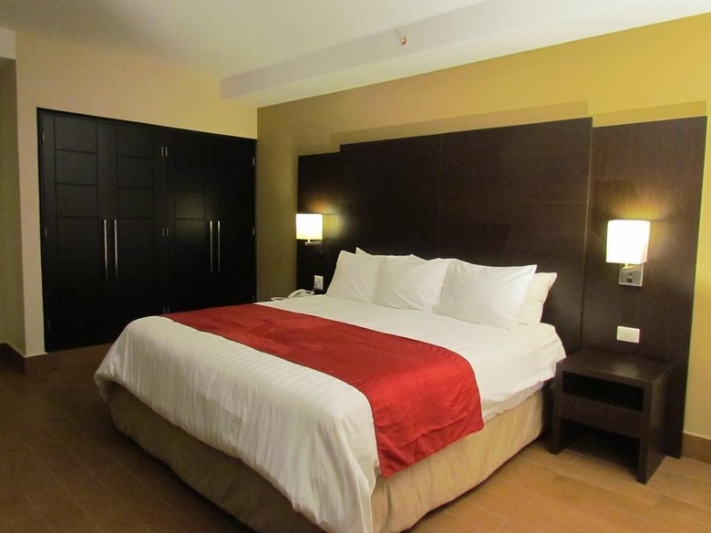 Principe Hotel And Suites