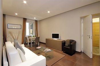 Aparthotel Colosseo Gardens
