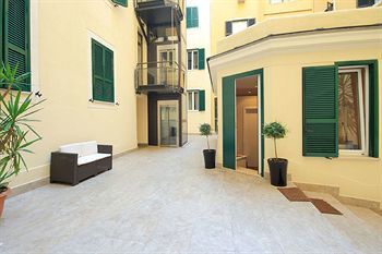 Aparthotel Colosseo Gardens