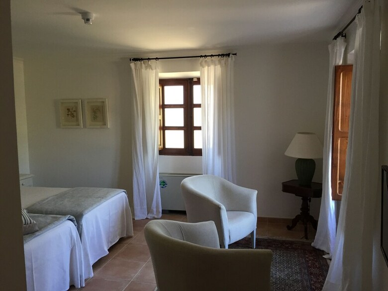 Hotel Llenaire