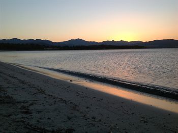 Beach Hotel Budoni