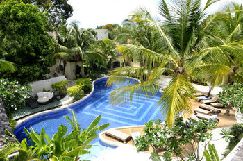 Hotel Waves Beach Resort & Spa