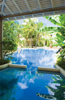 Hotel Waves Beach Resort & Spa