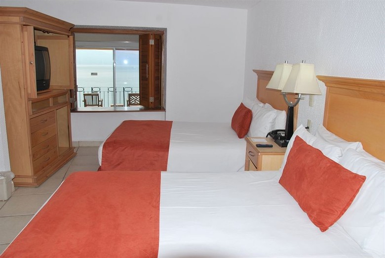Hotel Bellamar Ocean Front Suites