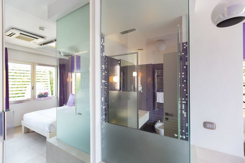 Jc Contemporary Hotel