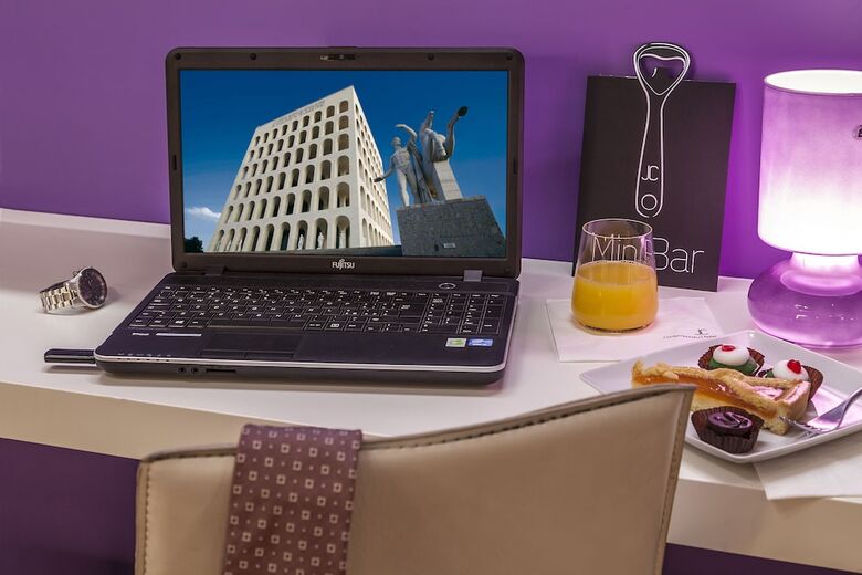 Jc Contemporary Hotel