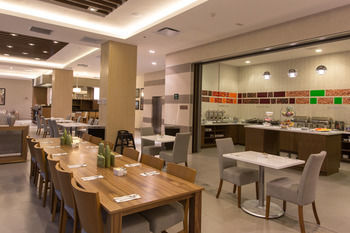 Hotel Hampton Inn By Hilton Hermosillo