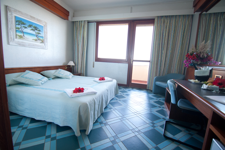 Club Roccaruja Hotel