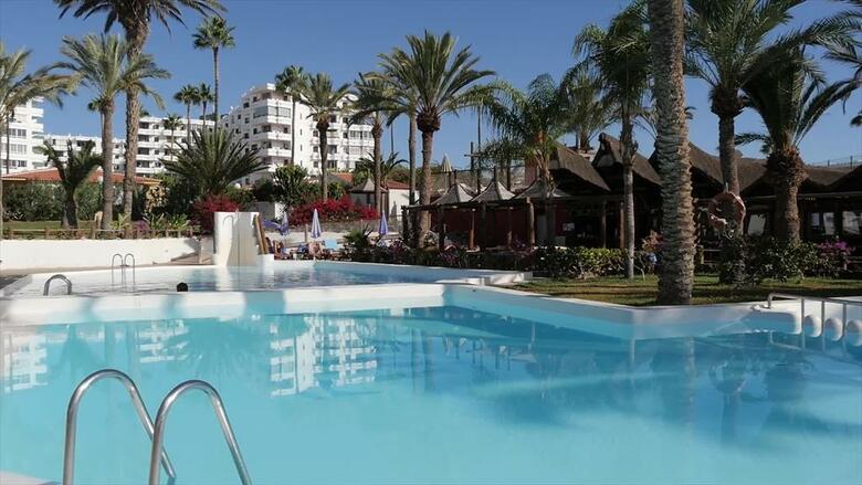 Apartamentos Bungalows Miraflor Suites