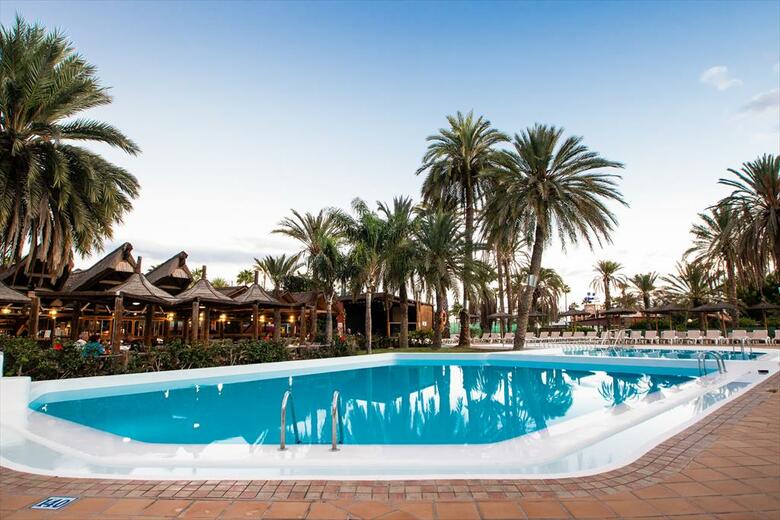 Apartamentos Bungalows Miraflor Suites