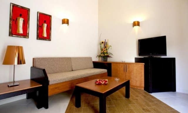 Apartamentos Bungalows Miraflor Suites
