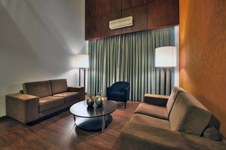 Hotel Deville Business Curitiba