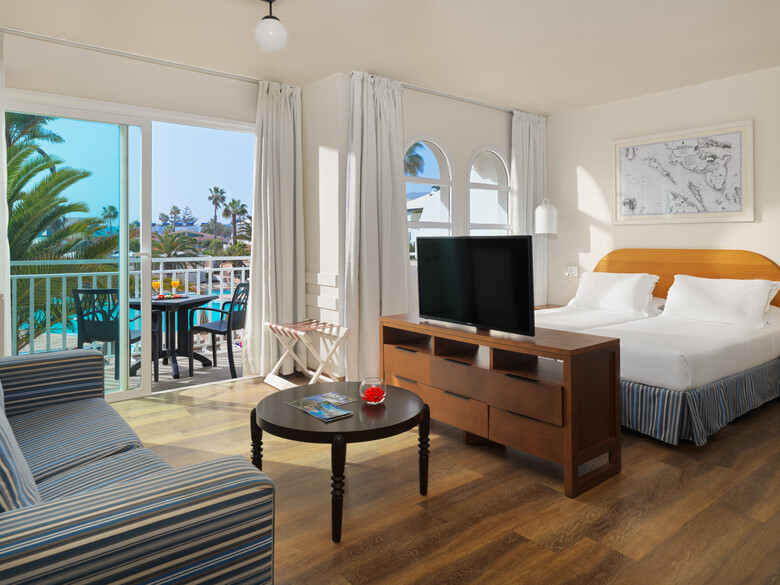 Hotel H10 Ocean Suites
