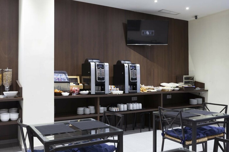 Hotel Olympia Universidades