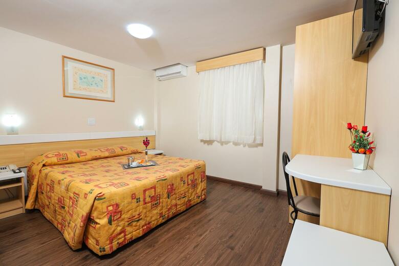 Hotel Terminal Tur