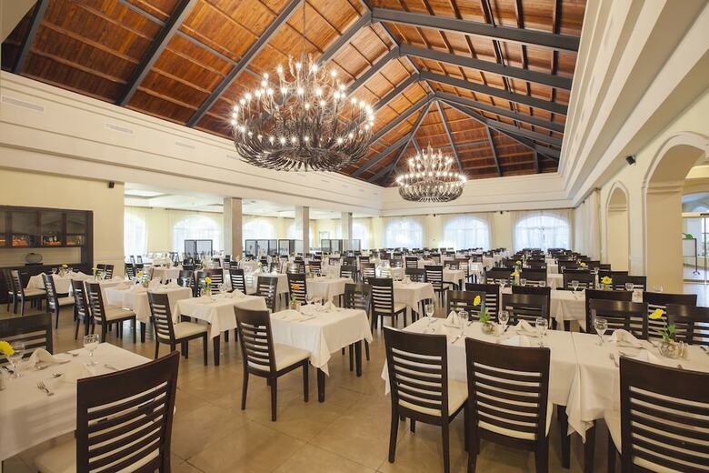 Hotel Majestic Elegance Punta Cana - Luxury All Inclusive