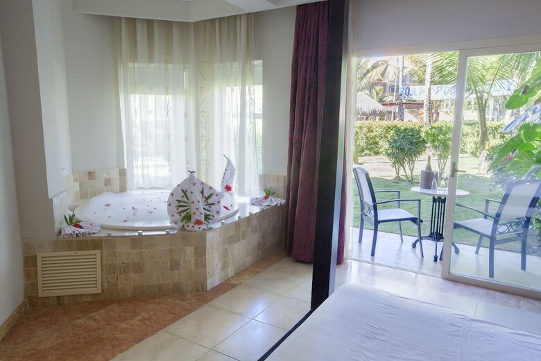 Hotel Majestic Elegance Punta Cana - Luxury All Inclusive