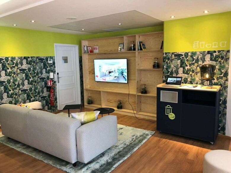 Hotel Ibis Paris Montmartre 18�me