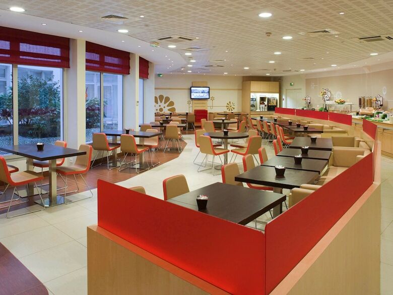 Hotel Ibis Paris Montmartre 18�me