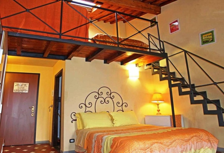 Max Apartments