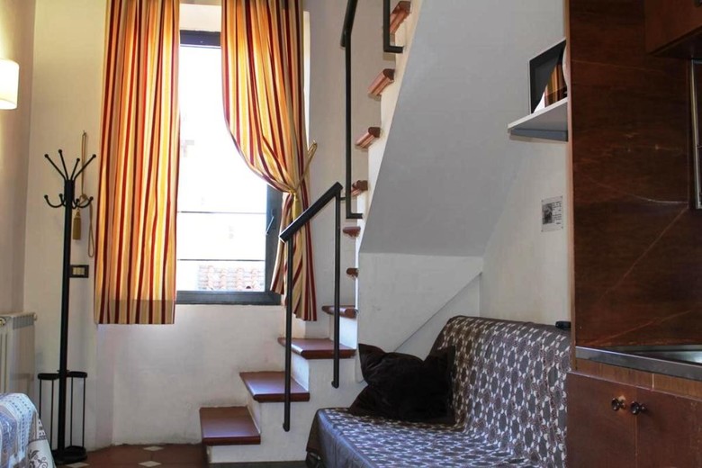 Max Apartments