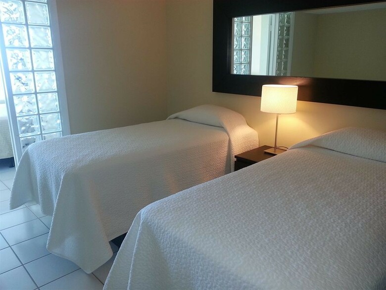 Aparthotel New Point Miami