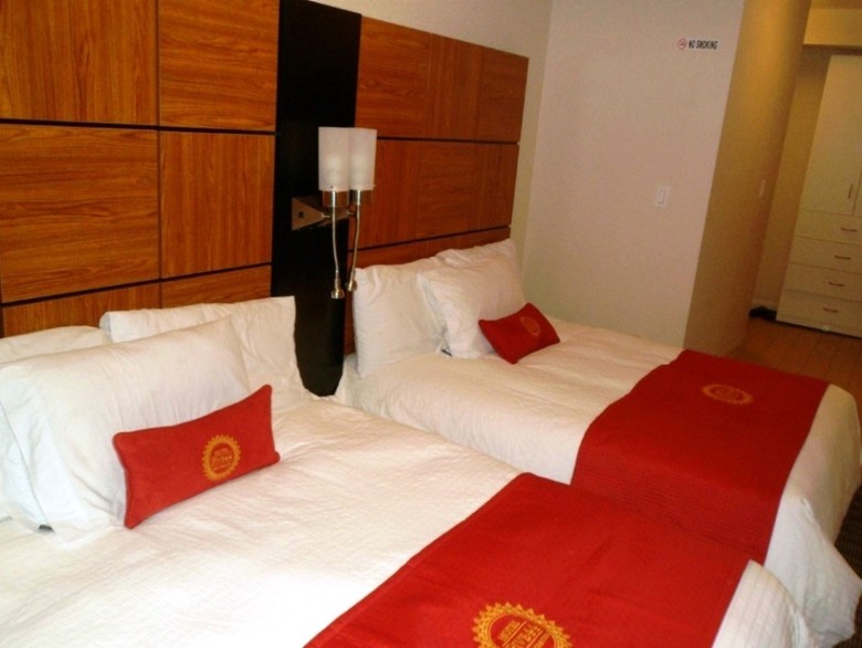 Hotel Five44