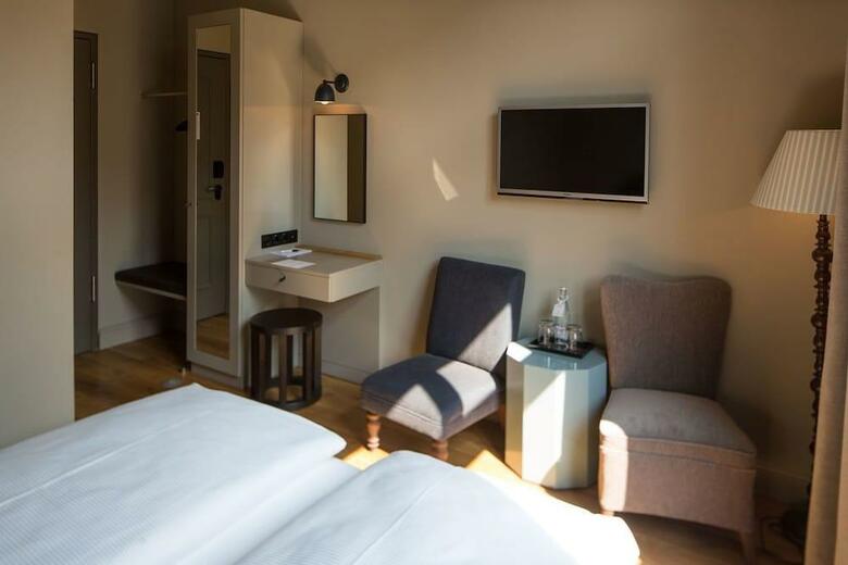 Monbijou Hotel