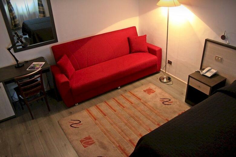 Hotel Magenta